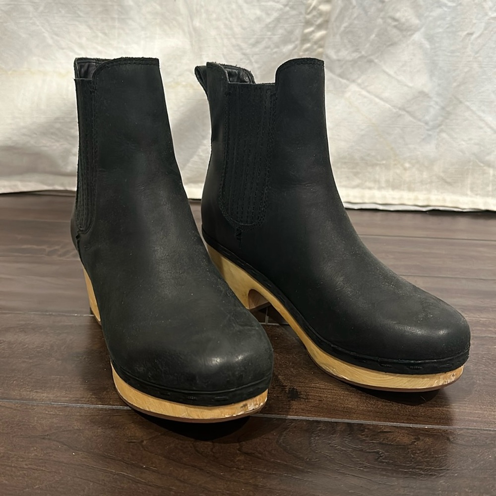 Frye and Co. Clog Booties